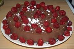 chocolate mud pie with raspberries
