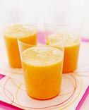 orange and apricot smoothie