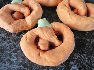 Pumpkin Pretzels